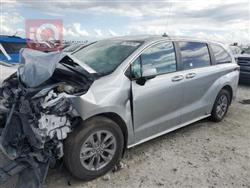 تۆیۆتا سیانا